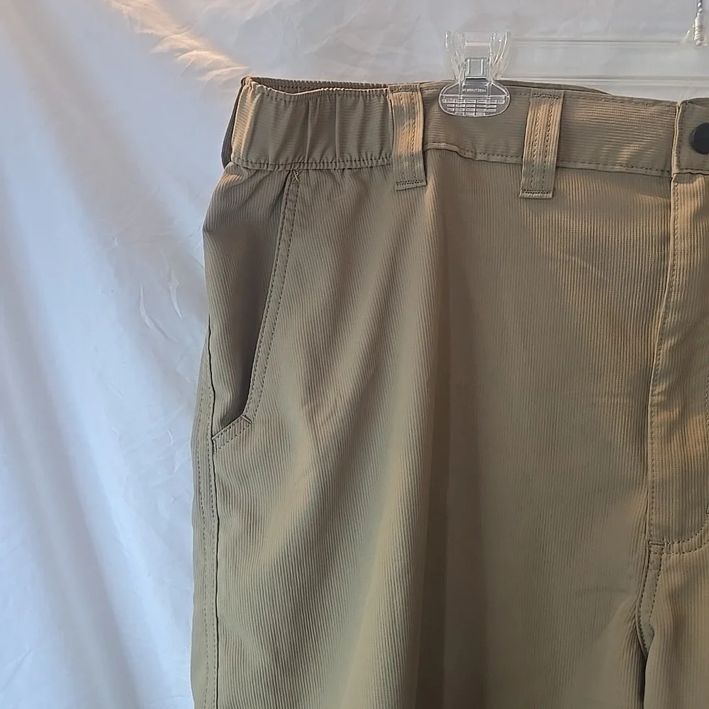 Wrangler Men's Performance Relaxed Fit‎ Shorts with Utility Pocket Flex Waist 44